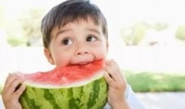 小朋友看的搞笑的吃瓜视频,搞笑吃瓜视频，萌娃欢乐无限