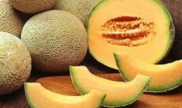 哈密瓜怎么完整去皮吃视频,尽享哈密瓜美味——视频教学