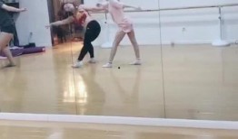 主播跳舞视频吃瓜,主播热舞视频引网友热议