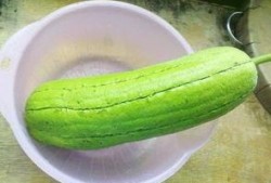 怎样切水瓜给小孩吃视频,轻松切法，营养美味两不误